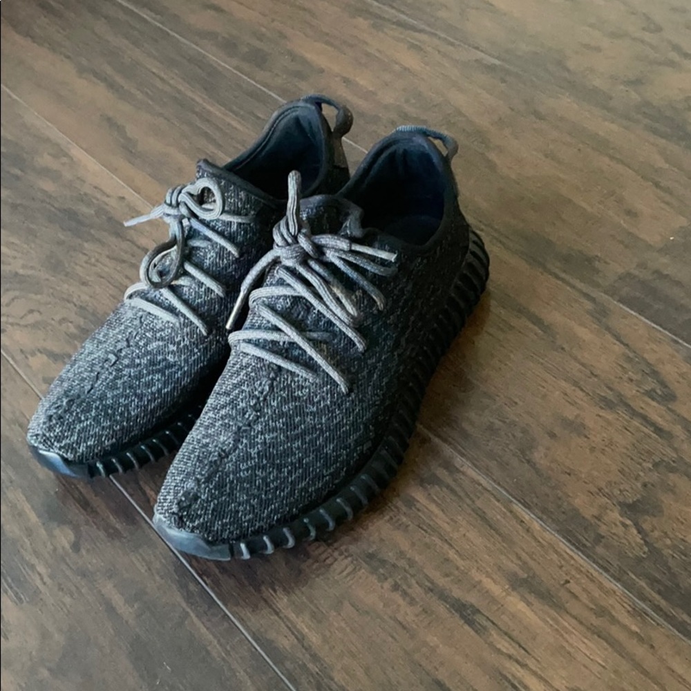 Yeezy Boost 350 “Pirate Black”